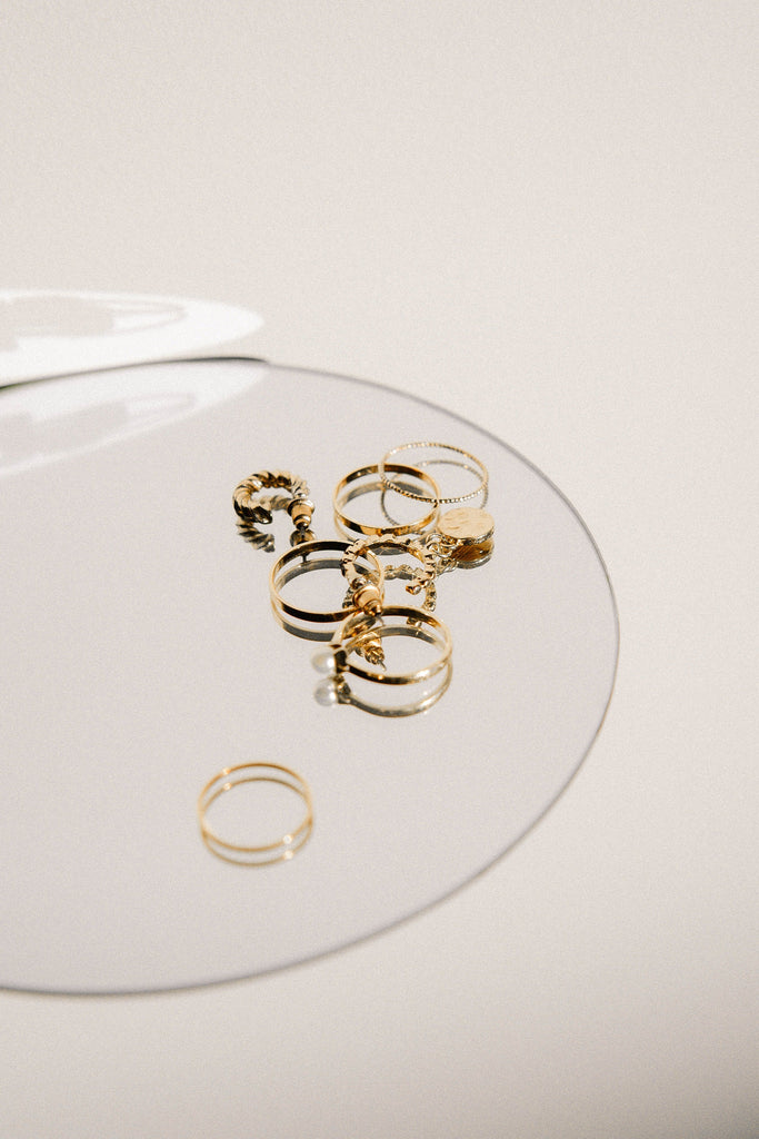 "Mastering the Art of Jewelry and Fashion Pairing: Your Comprehensive Guide to Accessorizing with Style"