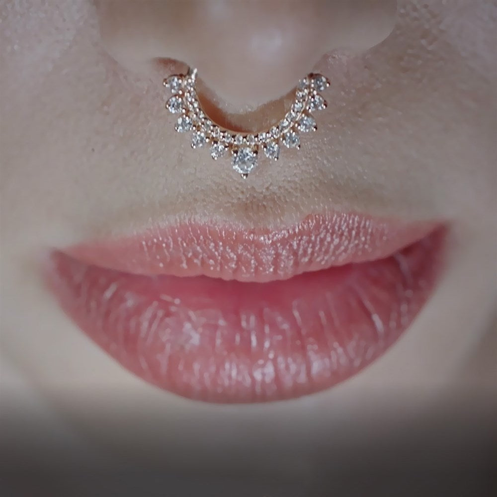 Spikehead Diamond Piercing